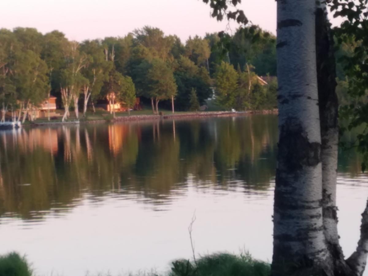 Historic Birch Lodge And Motel Trout Lake Exterior foto